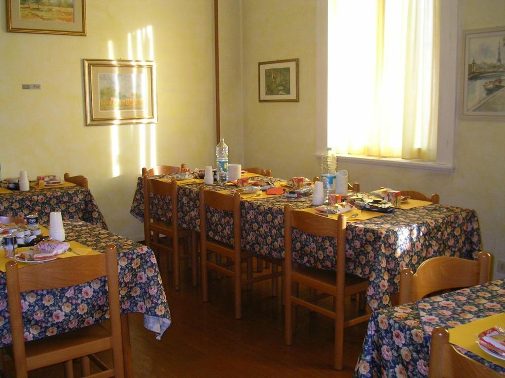 Albergo Cristallo Legnano Exterior photo
