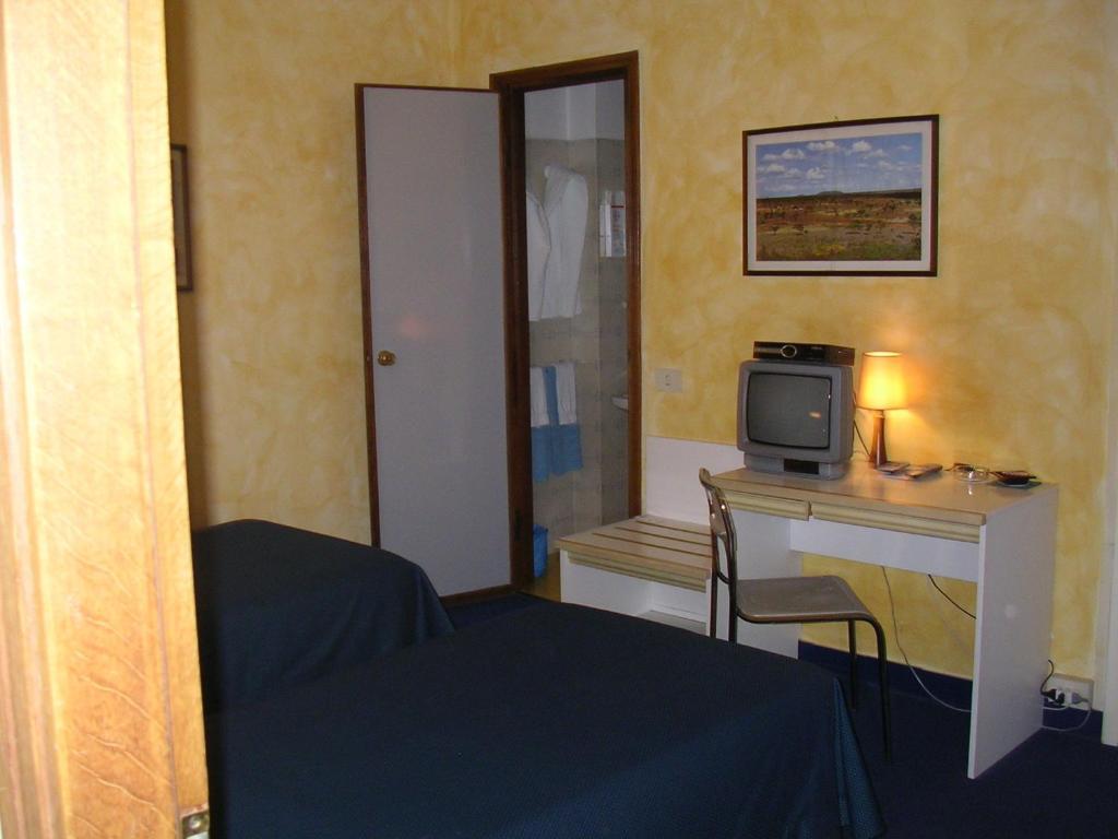 Albergo Cristallo Legnano Room photo